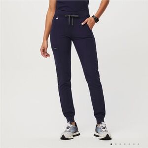 FIGS Zamora jogger navy size small petite